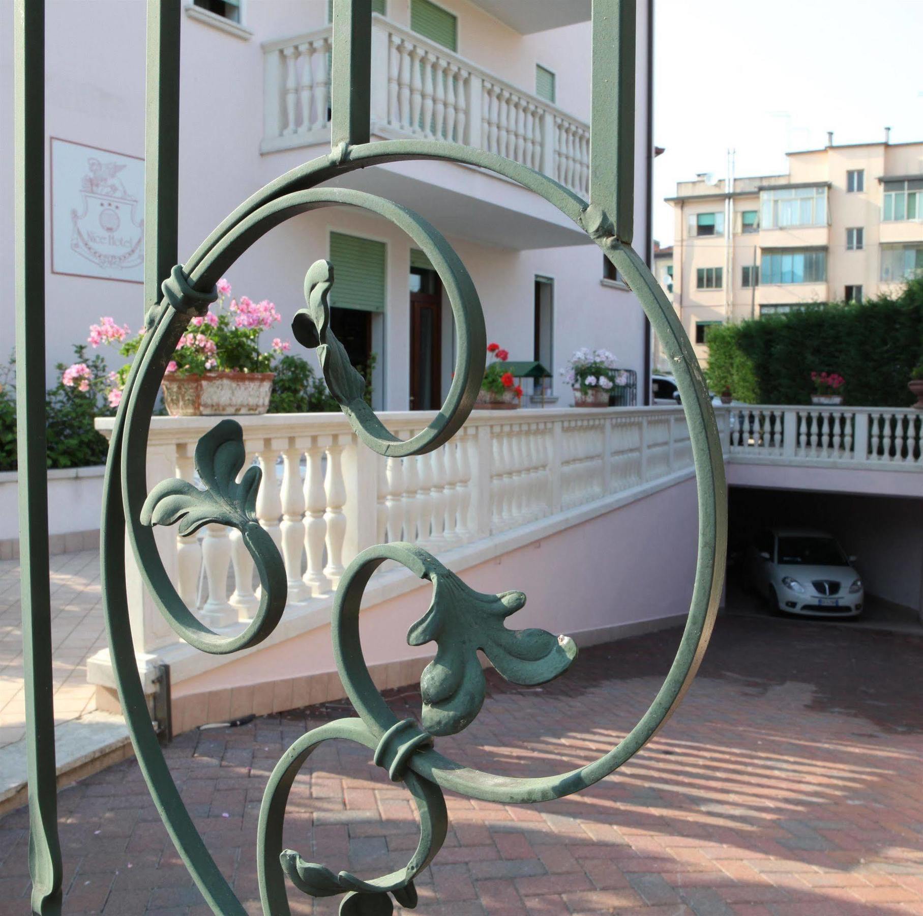 Nice Hotel ميستر المظهر الخارجي الصورة